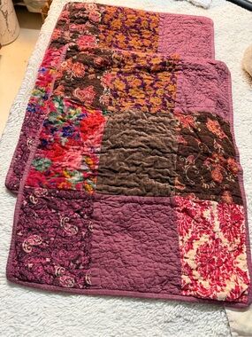 D Studio Vtg Patchwork Quilted pillowcases 100% Cotton Multicolor